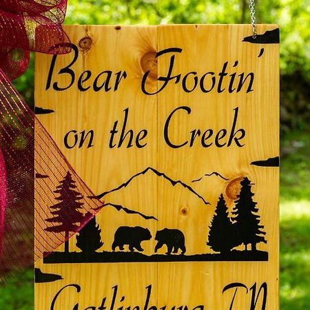 Bear Footin' On The Creek Villa Gatlinburg Exterior photo